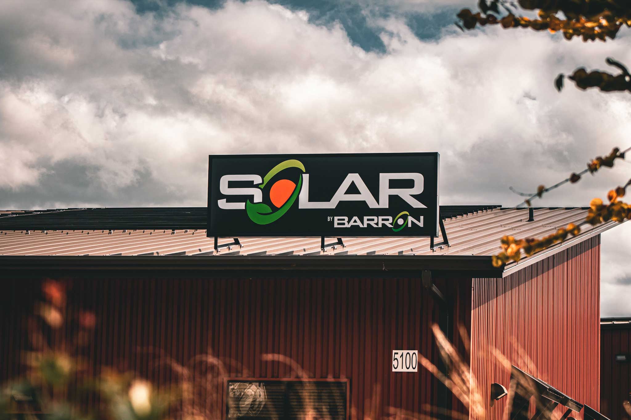 energy-barron-heating-solar-rooftop-sign