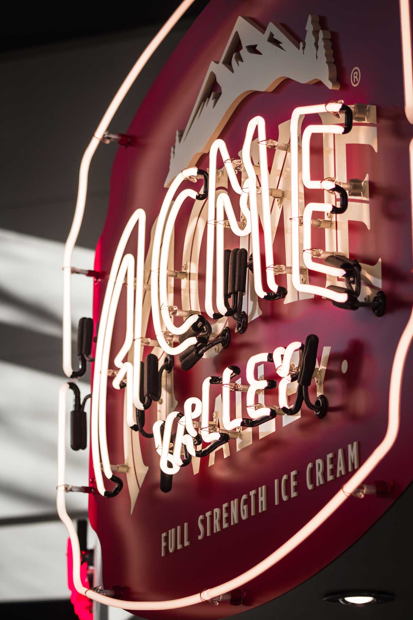 Acme Valley Ice Cream Interior Neon 01