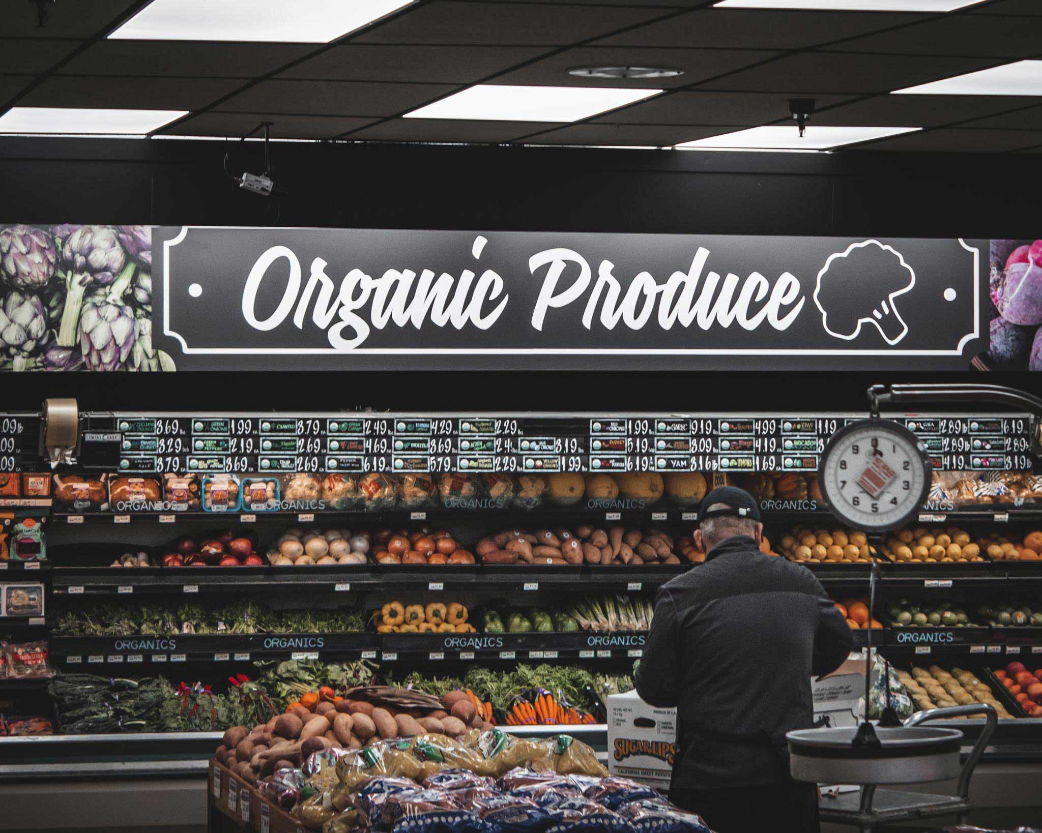 grocery-super-bear-iga-juneau-organic-produce-sign